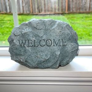 welcome/goodbye outdoor decor